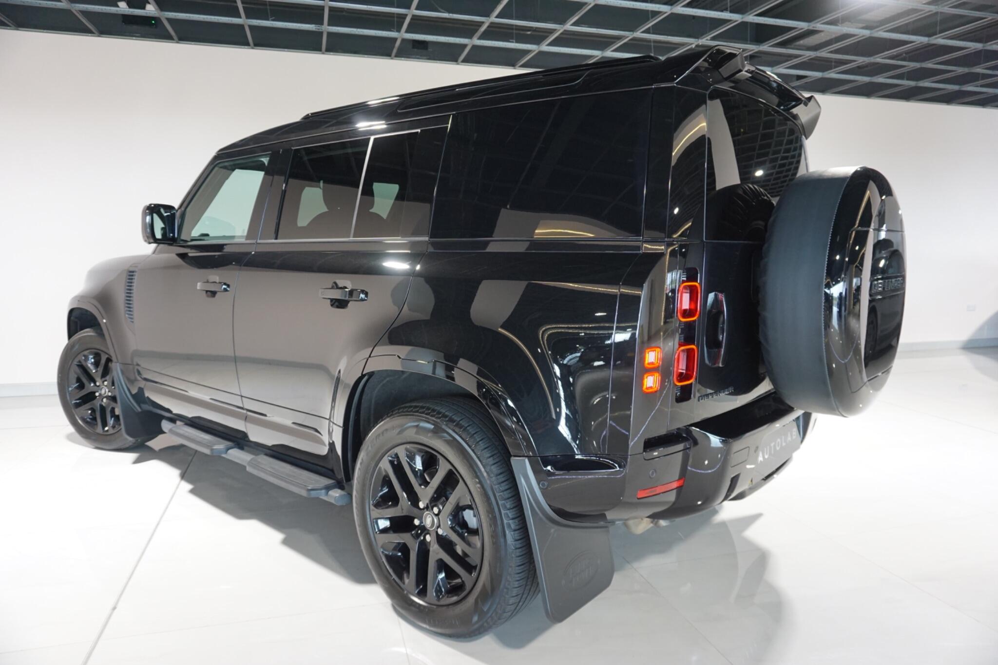 Land Rover Defender 110 3.0 D250 MHEV S Hard Top SUV 5dr Diesel Auto 4WD MWB Euro 6 (s/s) (250 ps)